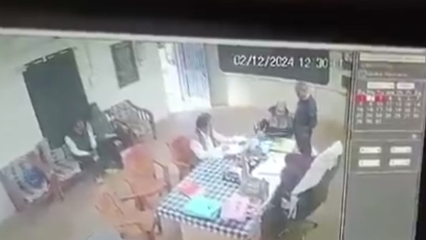 रायपुर में महिला बीईओ के साथ कार्यालय में मारपीट की घटना