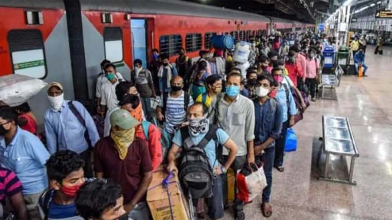 महाकुंभ 2025 के लिए छत्तीसगढ़ के श्रद्धालुओं की बढ़ी बुकिंग और टेंट सिटी की व्यवस्था।