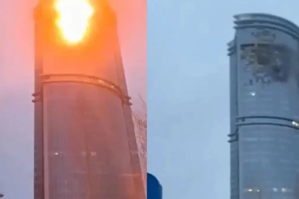 रूस के कजान में ड्रोन अटैक से ध्वस्त हुई बहुमंजिली इमारत की तस्वीर।