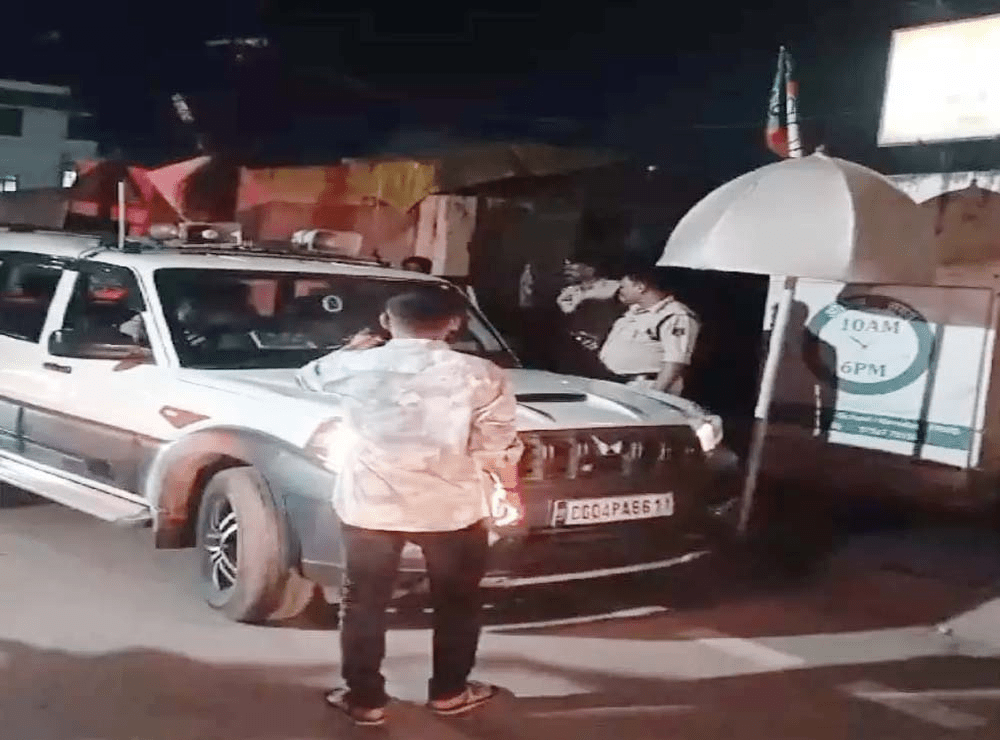 बॉयज हॉस्टल में एयरगन से युवक पर हमला, आरोपी गिरफ्तार
