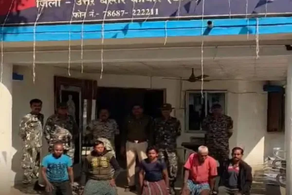 कांकेर में पुलिस को बड़ी सफलता! 5 नक्सली गिरफ्तार, 2015 की वारदातों में थे फरार