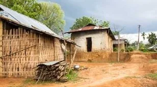 भारतभर में होली का त्योहार धूमधाम से मनाया जाता है, लेकिन छत्तीसगढ़ के कोरबा जिले का एक गांव ऐसा भी है जहां पिछले 150 सालों से किसी ने होली नहीं खेली।