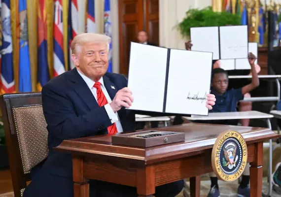 अमेरिकी राष्ट्रपति डोनाल्ड ट्रंप ने शिक्षा विभाग को खत्म करने की प्रक्रिया शुरू करने का आदेश दिया। जानें इसका असर और कारण।