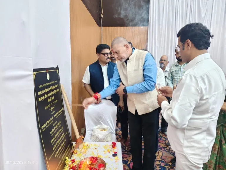 बस्तर दशहरा रथ मार्ग होगा रोशन, भूमिगत विद्युत लाइन का शुभारंभ