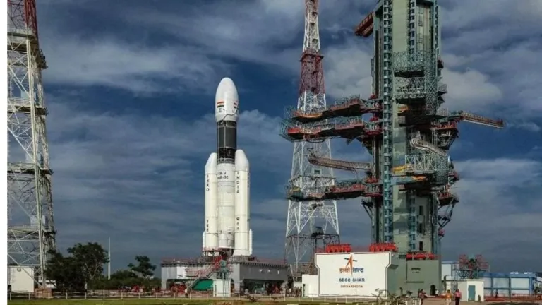 ISRO ने रचा नया इतिहास: 6100 किलो का सबसे भारी संचार उपग्रह स्थापित