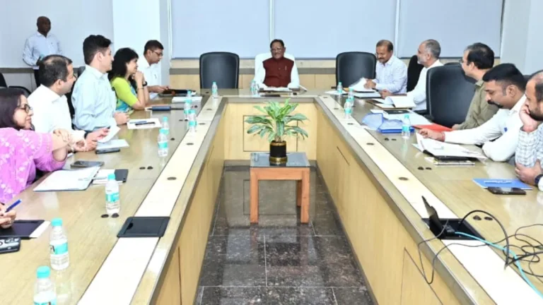 साय कैबिनेट का बड़ा फैसला: आत्मसमर्पित नक्सलियों के केस वापस होंगे