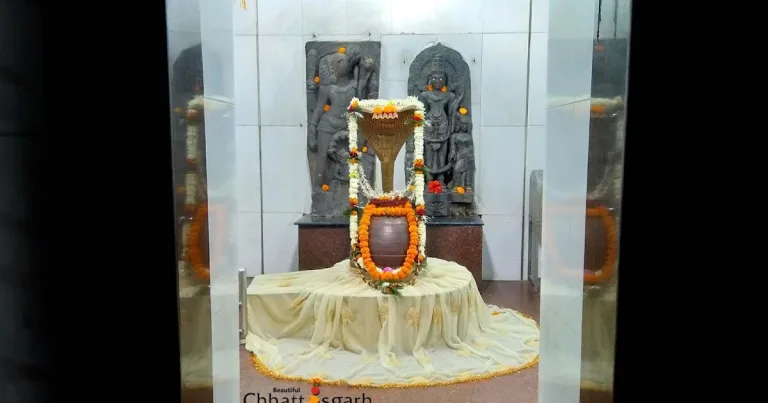 महाशिवरात्रि 2026: कोसमनारा बाबा धाम में सीएम विष्णुदेव साय की पूजा