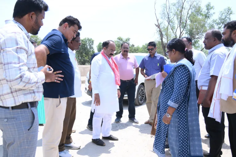 अरुण साव बस्तर प्रवास के दूसरे दिन विकास कार्यों का निरीक्षण