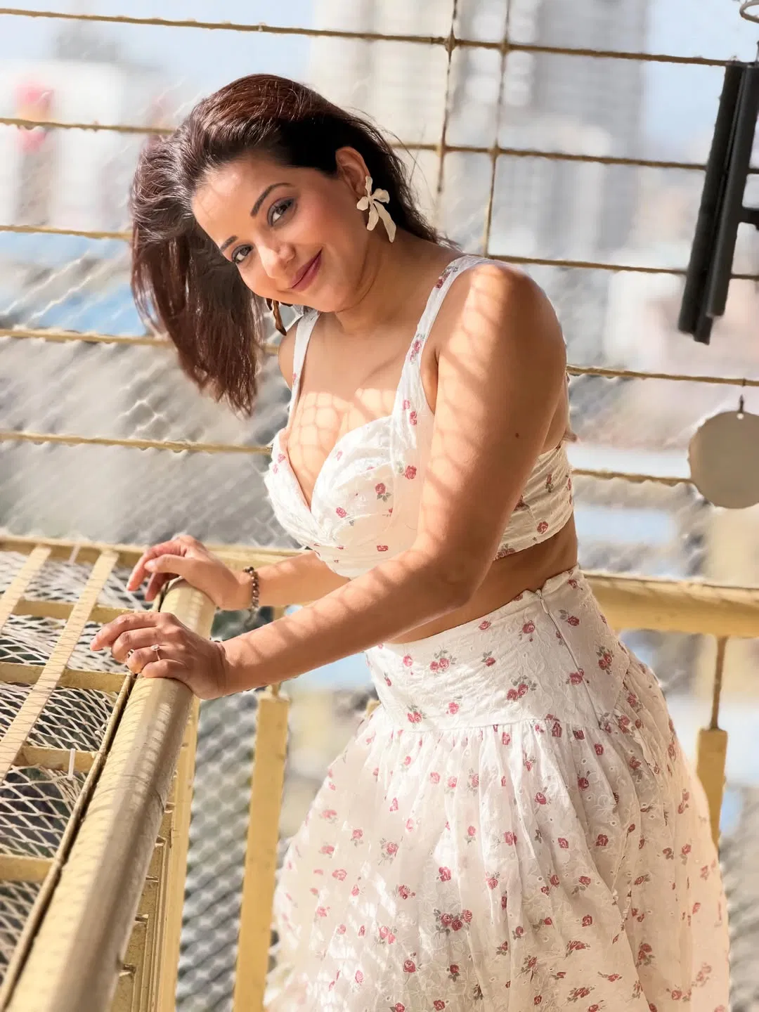 Monalisa Photos,Monalisa Viral Photos