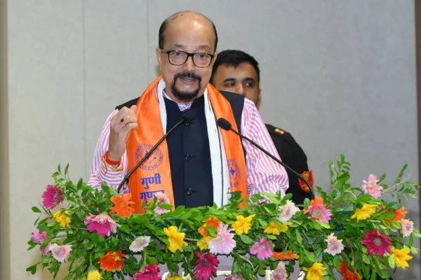 राज्यपाल डेका
