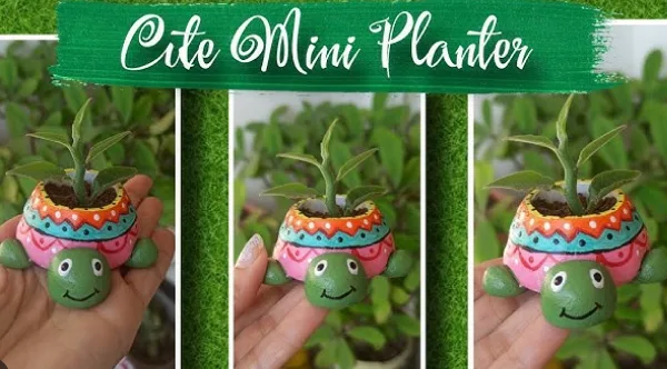 मिट्टी से DIY प्लांटर और ट्रिंकेट डिश टेबल पर सजे हुए