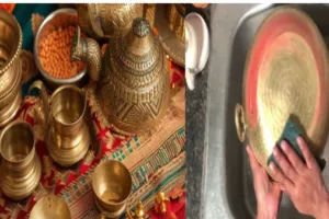 दिवाली क्लीनिंग हैक्स से चमकते पीतल के दीये और बर्तन