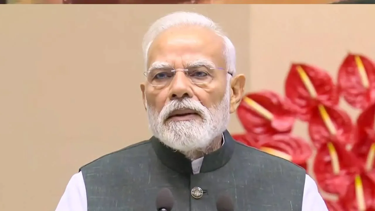 मुंबई क्राइम ब्रांच, पीएमओ अधिकारी,