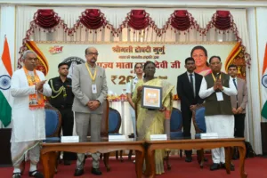 राष्ट्रपति द्रौपदी मुर्मु, माता हासी देवी, स्मारक सिक्का, शदाणी दरबार,