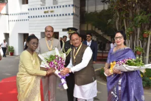 माता हासी देवी, राष्ट्रपति द्रौपदी मुर्मु, स्मारक सिक्का, शदाणी दरबार,